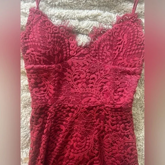 Alamour the Label Layali Dress in Red - Picture 6 of 10